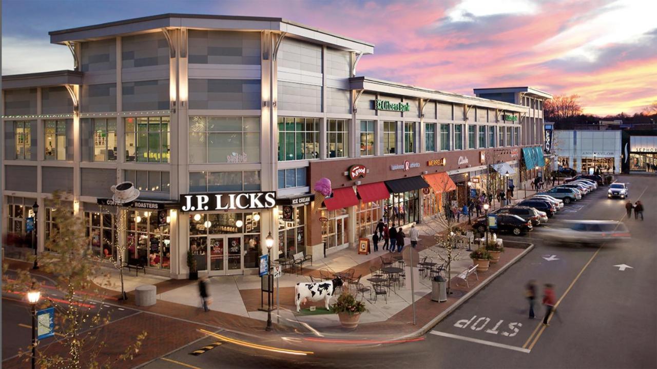 Holiday Inn Boston - Dedham Hotel & Conference Center By Ihg Exteriör bild